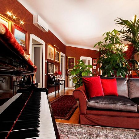 Luxury Room In Central Art Nouveau Building Next To Metro Station Milano Exterior foto