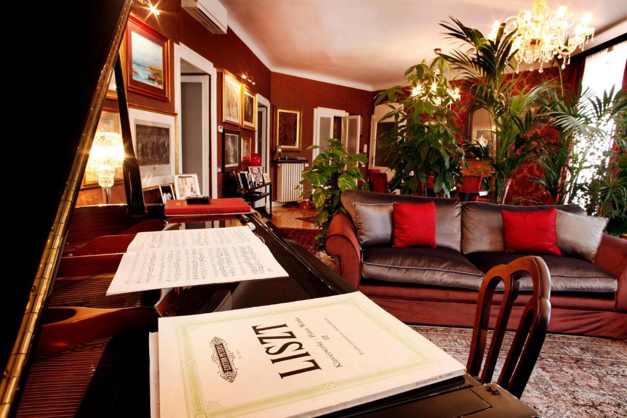 Luxury Room In Central Art Nouveau Building Next To Metro Station Milano Exterior foto